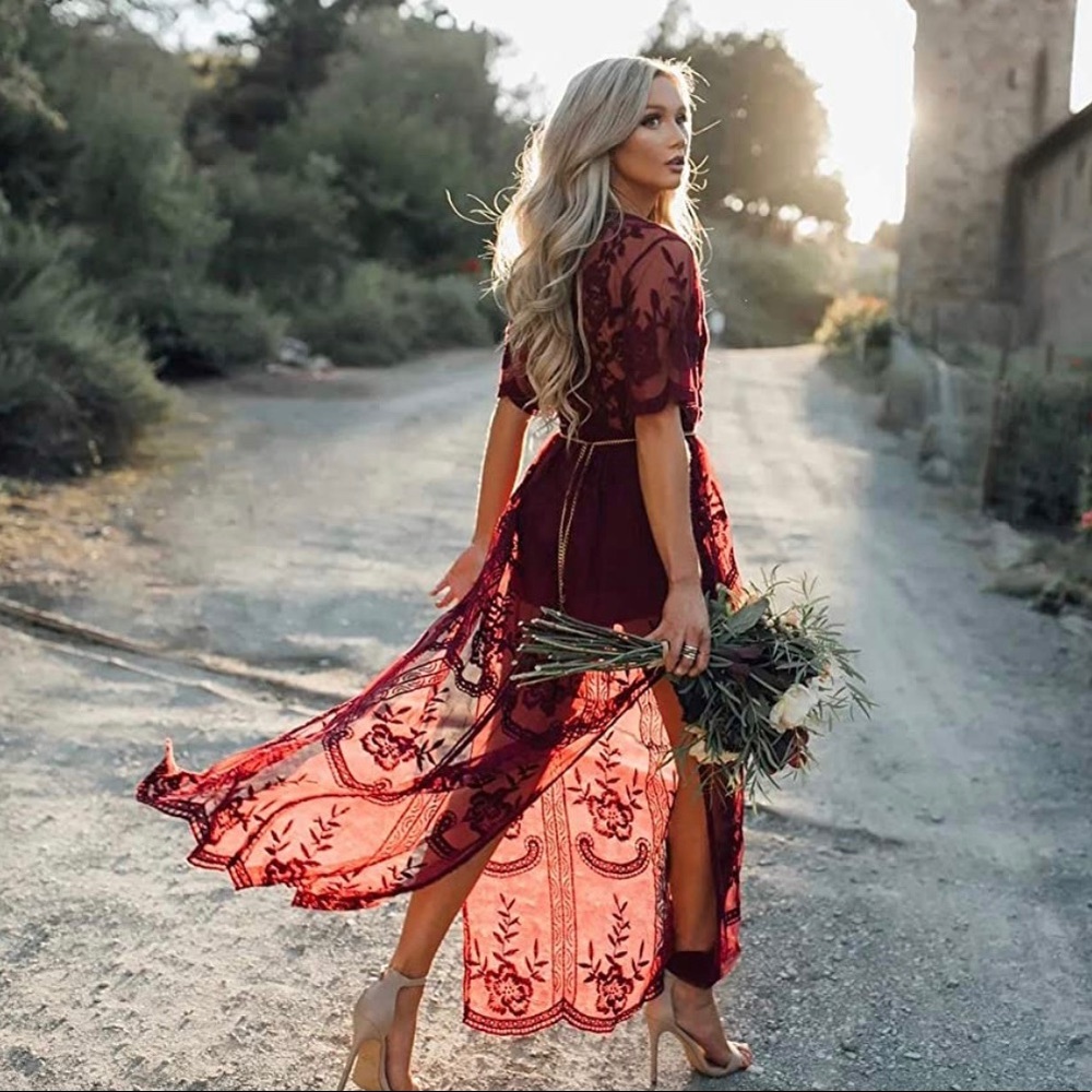Deep V-neck Lace Romper Short Sleeve Dress